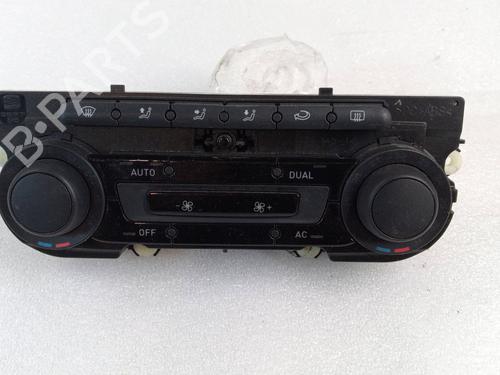 Used Climate control SEAT LEON (1P1) 1.6 TDI (105 hp) 24203961