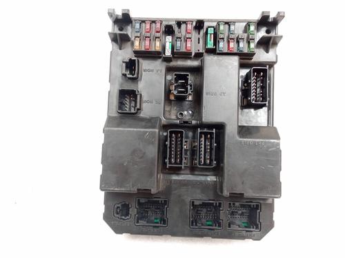 Zekeringkast PEUGEOT 307 (3A/C) 2.0 HDi 90 (90 hp) 17950660