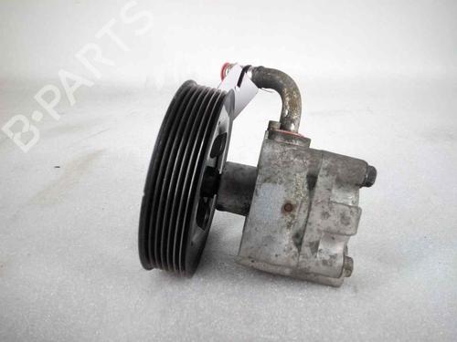 Used Steering pump SUZUKI GRAND VITARA II (JT, TE, TD) 1.9 DDiS All-wheel Drive (JT419, TD44, JB419WD, JB419XD,... (129 hp) 11055274