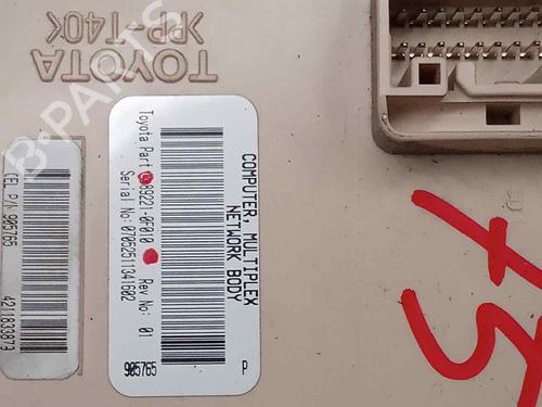 Fuse box TOYOTA COROLLA Verso (ZER_, ZZE12_, R1_) 2.2 D-4D (AUR10_, AUR10R) | BP18233996E1 