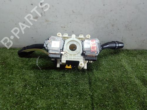 Switch HYUNDAI TUCSON (JM) 2.0 CRDi All-wheel Drive | BP8256894I30 