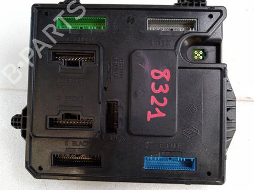 Used Fuse box RENAULT SCÉNIC III (JZ0/1_) [2008-2016]  22398186