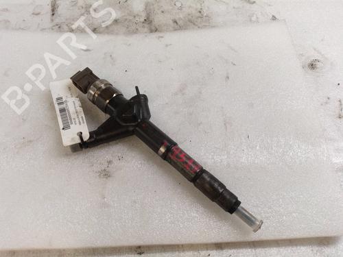 Used Injector NISSAN ALMERA TINO (V10) [1998-2006]  31636630