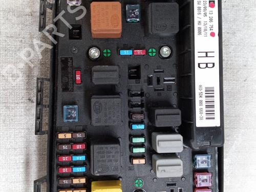 Used Fuse box OPEL ASTRA H (A04) [2004-2014]  30660382
