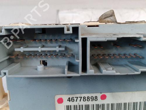 Fuse box FIAT STILO (192_) 1.9 JTD | BP22903858E1 