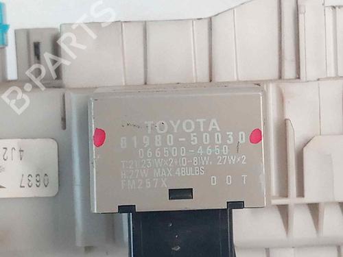 Fuse box TOYOTA RAV 4 II (_A2_) 1.8 (ZCA25_, ZCA26_, ZCA25W, ZCA26W) | BP20342751E1