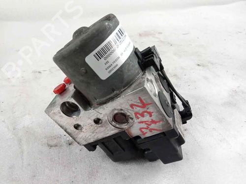 Used ABS pump NISSAN PRIMERA (P11) 2.0 16V (140 hp) 16916299