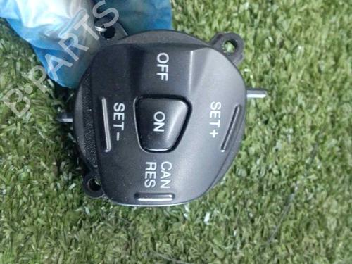 Used Steering wheel controls FORD FIESTA VI (CB1, CCN) 1.6 TDCi (95 hp) 9951644