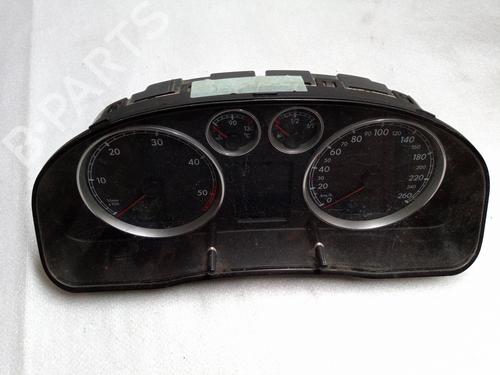 Used Instrument cluster VW PASSAT B5.5 (3B3) [2000-2005]  16456600