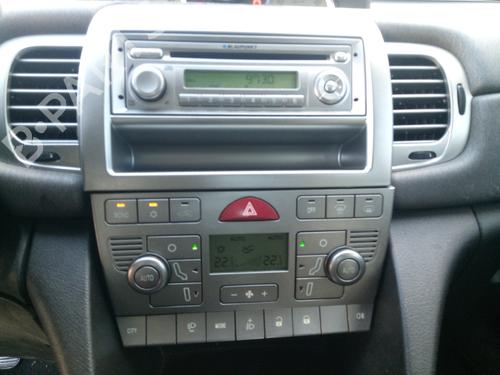 Fuse box LANCIA YPSILON (843_) 1.3 D Multijet (843.AXE11, 843.AXE1A) | BP24204704E1 