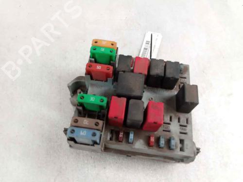 Fuse box FIAT STILO (192_) 1.4 16V (192AXH1B, 192BXH1B) 51781079 |