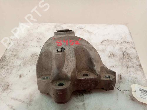 Used Engine mount INFINITI QX30 2.2 D AWD (170 hp) 24238923