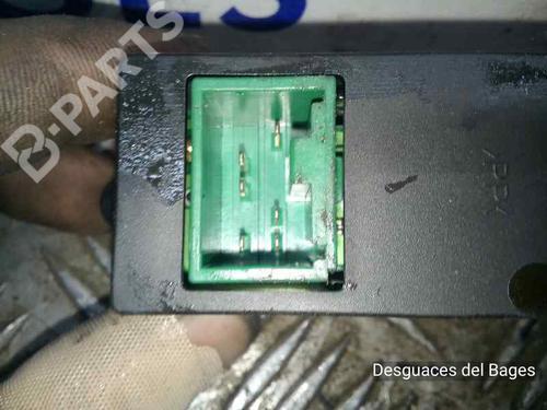 Right front window switch MITSUBISHI PAJERO II (V3_W, V2_W, V4_W, V5_W)  | BP7599384C105  - Image 5