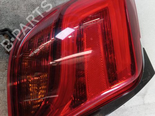 Used Left taillight TOYOTA YARIS (_P13_) 1.5 Hybrid (NHP130_) (101 hp) 28216219