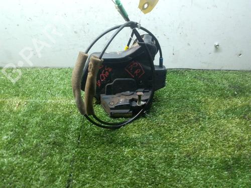 Used Rear right lock TOYOTA COROLLA Verso (_E12_) 2.0 D-4D (CDE120_, CDE120R) (90 hp) 8144051
