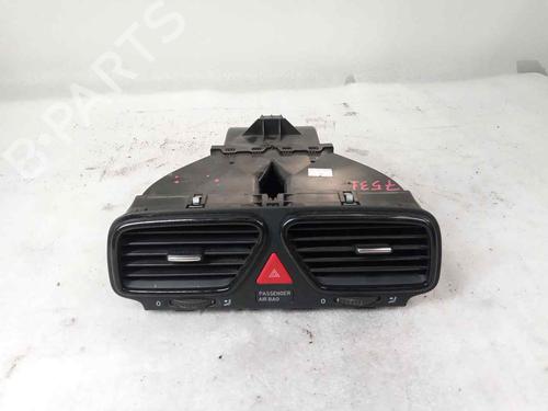 Used Air vent VW SCIROCCO III (137, 138) 1.4 TSI (160 hp) 17773531