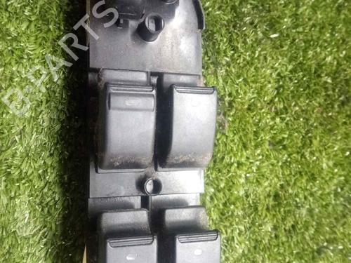 Used Left front window switch TOYOTA AVENSIS Saloon (_T25_) 2.0 D-4D (CDT250_, CDT250R) (116 hp) 9625678