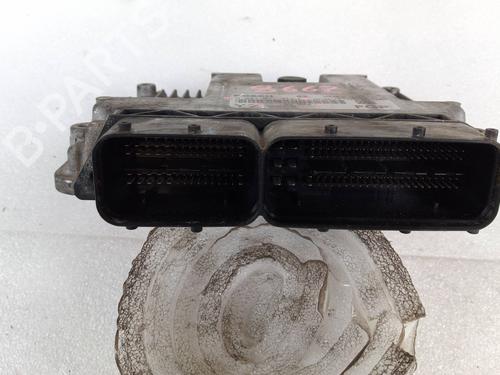 Engine control unit (ECU) OPEL VECTRA C Estate (Z02) 1.9 CDTI (F35) | BP27483392M57