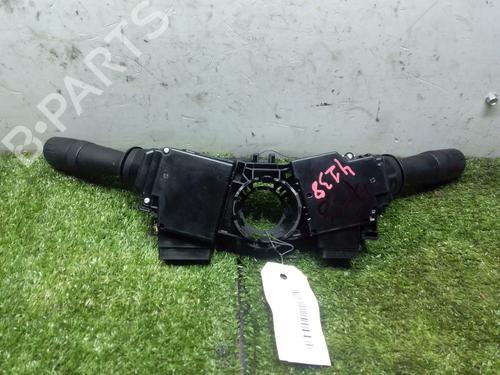 Switch TOYOTA AURIS (_E18_)  | BP8421535I30