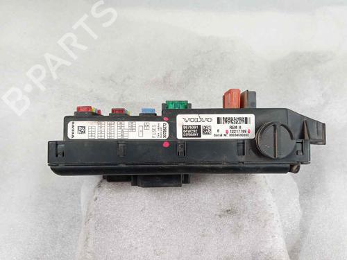 Fuse box VOLVO XC90 I (275) D5 AWD | BP17361061E1