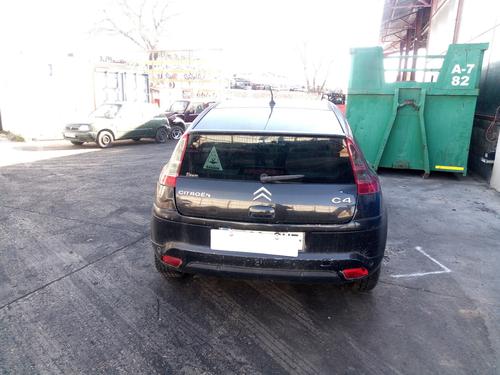 Fuse box CITROËN C4 Coupe (LA_) 1.6 HDi | BP23272272E1