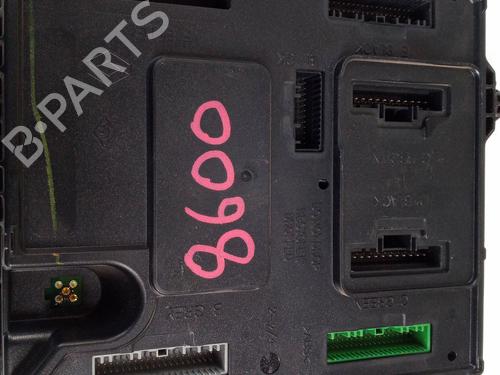 Used Fuse box RENAULT MEGANE III Grandtour (KZ0/1) [2008-2016]  24204705