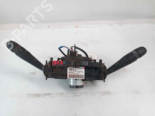 Switch CITROËN C4 CACTUS 1.6 BlueHDi 100 | BP20489524I30