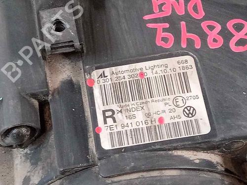 Right headlight VW TRANSPORTER T5 Bus (7HB, 7HJ, 7EB, 7EJ)  | BP29536562C29 