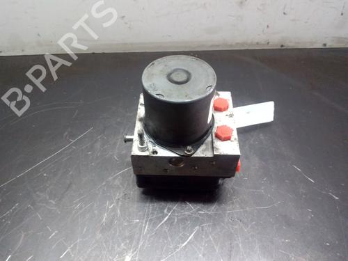 Used ABS pump HYUNDAI SANTA FÉ II (CM) 2.2 CRDi GLS (150 hp) 8201211