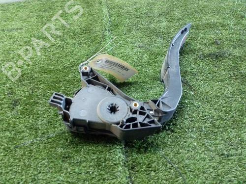 Used Pedal RENAULT CLIO III (BR0/1, CR0/1) 1.5 dCi (75 hp) 9124381