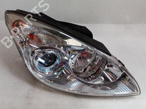 Used Right headlight HYUNDAI i30 (FD) [2007-2012]  24222881