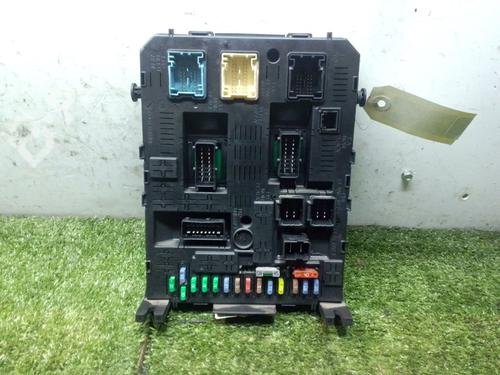 Used Fuse box Fuse box CITROËN C4 Coupe (LA_) 1.6 HDi (90 hp) 8401703 8401703