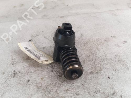 Injector VW CADDY III MPV (2KB, 2KJ, 2CB, 2CJ) 1.9 TDI | BP25760623M100 