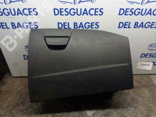 Used Glove box Glove box FORD FOCUS III 1.5 TDCi (120 hp) 7607444 7607444