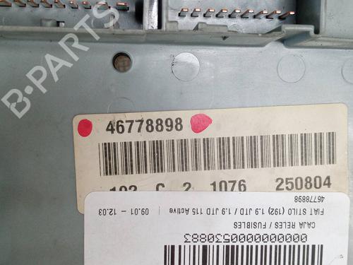Fuse box FIAT STILO (192_) 1.9 JTD (192_XE1A) | BP27236246E1 