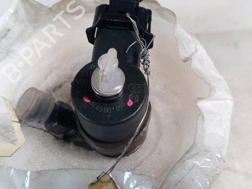 Injector CHRYSLER VOYAGER IV (RG, RS) 2.5 CRD | BP24653468M100