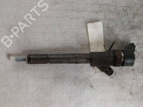 Injector TOYOTA YARIS (_P9_) 1.4 D-4D (NLP90_, NLP90R) | BP30656138M100
