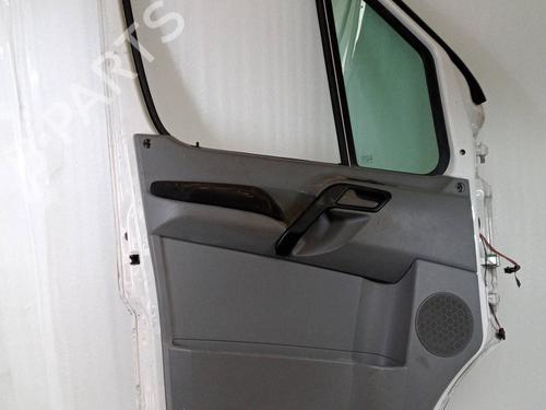 Used Left front door VW CRAFTER 30-50 Van (2E_) 2.0 TDI (136 hp) 18905273