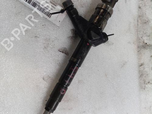 Used Injector NISSAN PRIMERA (P12) 2.2 Di (126 hp) 31636637