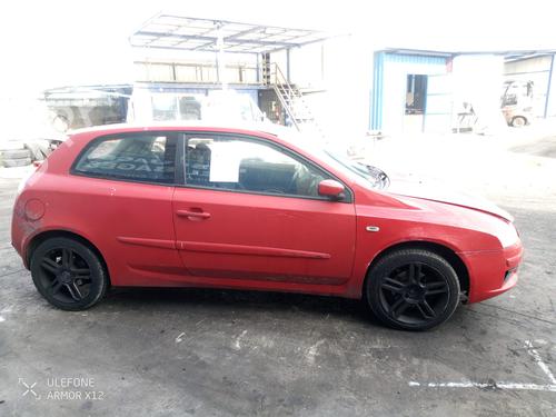 Fuse box FIAT STILO (192_) 1.9 JTD (192_XE1A) | BP27483404E1 