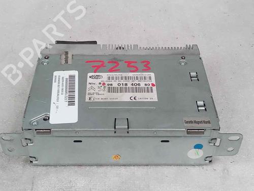 Used Radio VW GOLF III (1H1) 1.9 TD, GTD (75 hp) 16840259