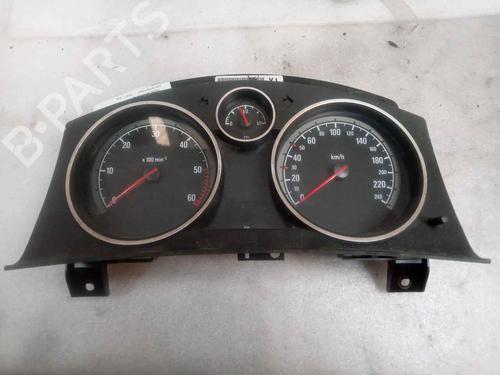Used Instrument cluster OPEL ZAFIRA / ZAFIRA FAMILY B (A05) 1.9 CDTI (M75) (120 hp) 17951307