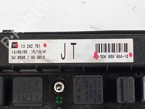 Fuse box OPEL ZAFIRA / ZAFIRA FAMILY B (A05)  | BP20489497E1 