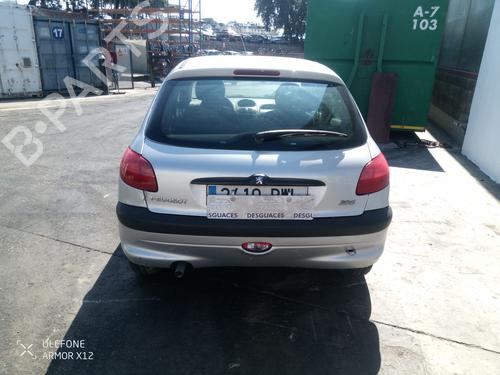 Fuse box PEUGEOT 206 Hatchback (2A/C) 1.4 LPG | BP32293249E1