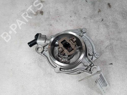 Used Vacuum pump BMW 1 (E87) 118 d (122 hp) 17520237