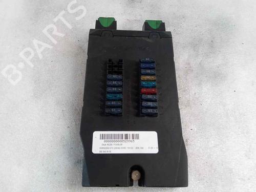 Fuse box MERCEDES-BENZ VITO Van (W638) 112 CDI 2.2 (638.094) | BP26139161E1 