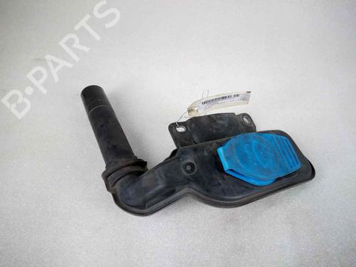 Used Windscreen washer tank AUDI Q5 (8RB) 2.0 TDI quattro (170 hp) 10985861