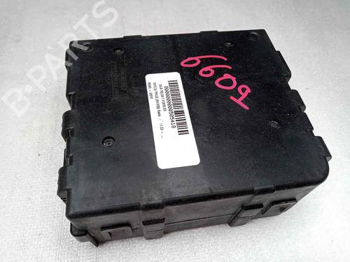 Used Fuse box TOYOTA PRIUS Liftback (_W2_) 1.5 Hybrid (NHW20_, NHW20R) (112 hp) 15252398