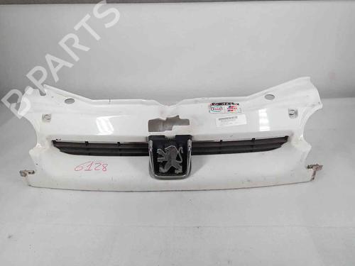 Used Grille PEUGEOT PARTNER MPV (5_, G_) [1996-2025]  15617570