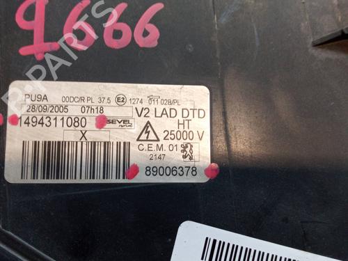 Right headlight PEUGEOT 807 (EB_) 2.2 HDi | BP32445040C29